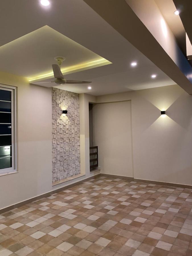 Continental Boutique House Bed & Breakfast Islamabad Bagian luar foto