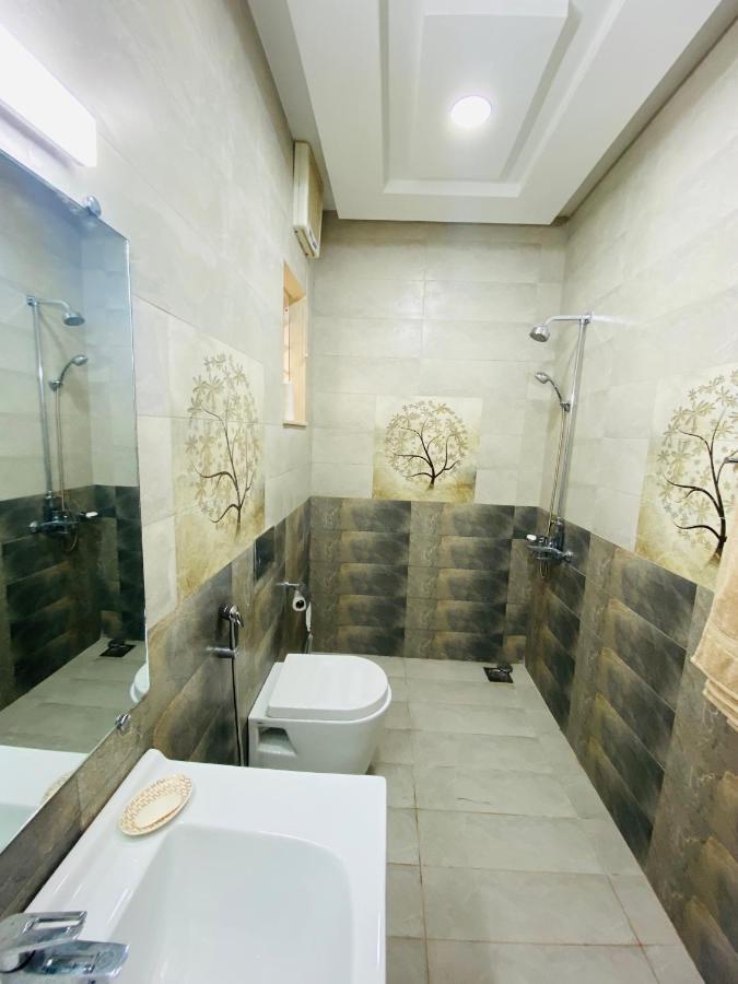 Continental Boutique House Bed & Breakfast Islamabad Bagian luar foto