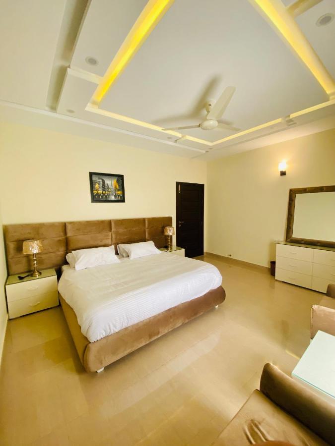 Continental Boutique House Bed & Breakfast Islamabad Bagian luar foto