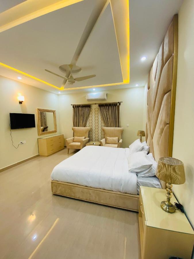 Continental Boutique House Bed & Breakfast Islamabad Bagian luar foto