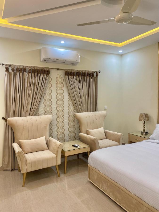 Continental Boutique House Bed & Breakfast Islamabad Bagian luar foto