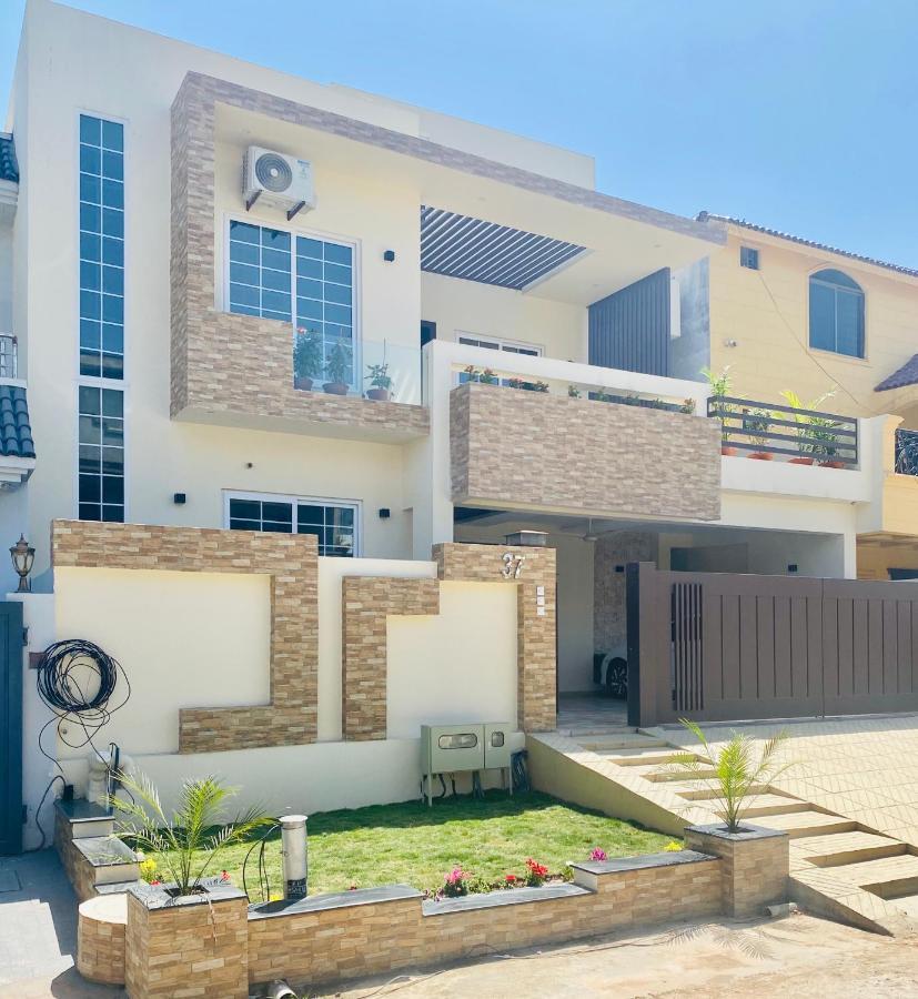 Continental Boutique House Bed & Breakfast Islamabad Bagian luar foto