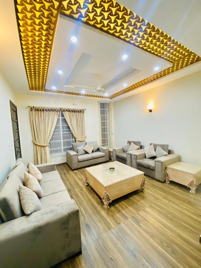 Continental Boutique House Bed & Breakfast Islamabad Bagian luar foto